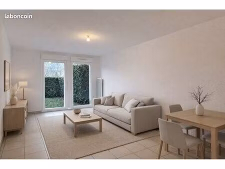 appartement t3 en rez-de-jardin avec 56 m² d’extérieur et parking