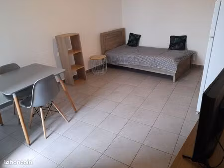 chambre type studio – 5 min à pied de la fac