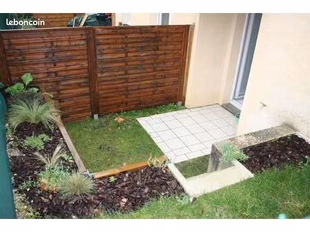 studio meublé avec jardinet