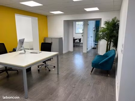 bureaux rénovés 170 m² – terrasse – six-fours la millonne
