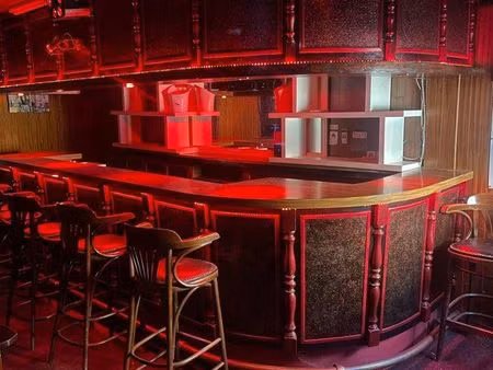 ◊ à vendre – fond de commerce   murs et licence iv incluse - châteauroux centre (36000)