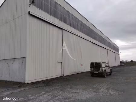 entrepôt 1440 m² terranjou
