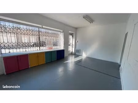 à louer : local commercial en plein centre de nouzonville