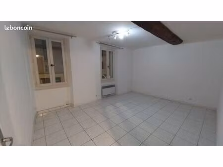 garage  local commercial 90 m² toulon