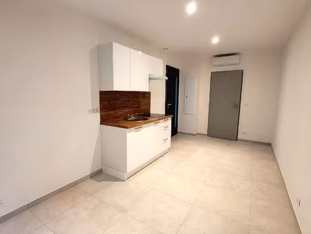 studio neuf 20 m² avec terrasse et jardin – saint-zacharie