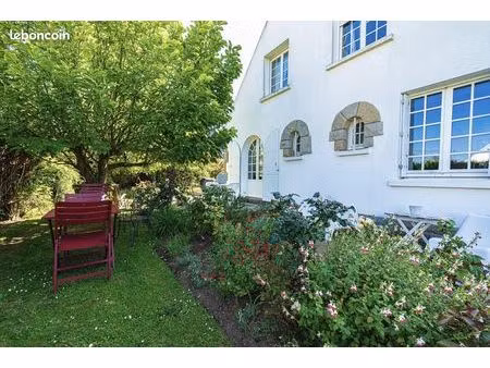 maison 9 pièces 182 m²