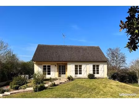 maison 4 chambres avec grand terrain