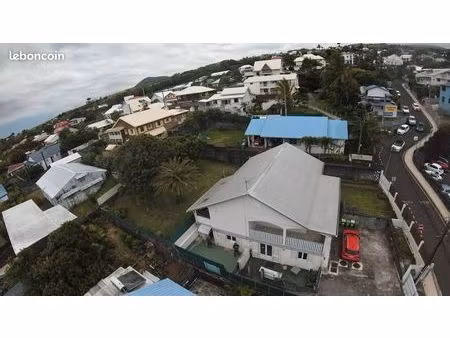 villa + dépendances petite île ville particulier à particulier