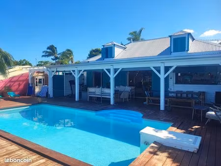 villa style balinaise ossature bois avec piscine vue mer imprenable + dépendance