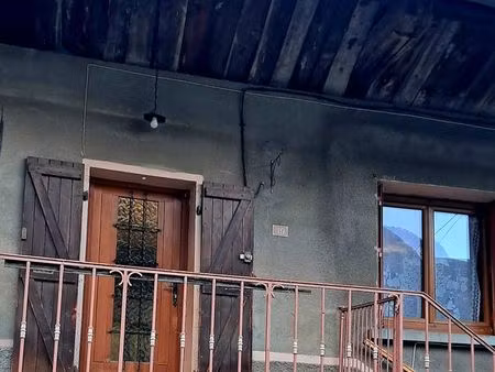 maison à vendre dans beau petit village près plan d'eau de valbonnais