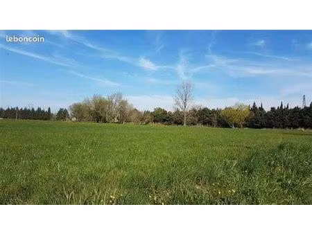 terrain 700 m² soussans
