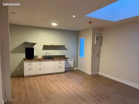 a louer studio 36 m² rénové cormery