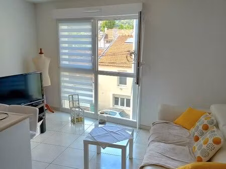 très beau studio à essey les nancy