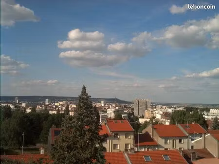 studio de 32 m² vue sur nancy – proche fac de sciences