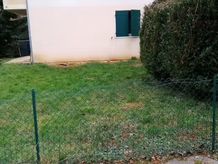 appartement f1 avec jardin privatif et parking prive