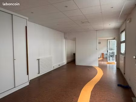 bureaux 120 m²