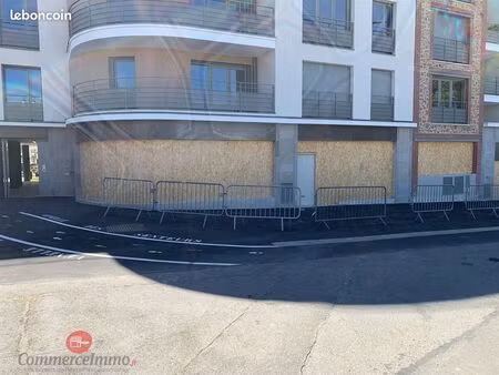 boutique 105 m² neuilly plaisance