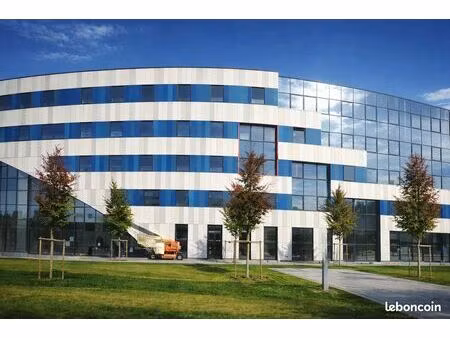 espace de travail clé-en-main en location