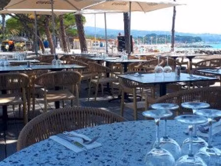 vend restaurant bord de plage
