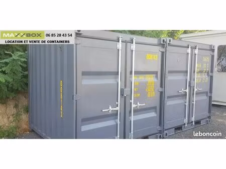petit conteneur de stockage sécurisé à louer