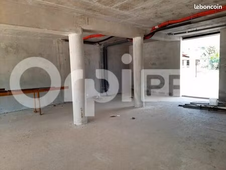 local commercial 72 m²