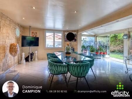 maison 7 pièces 197 m²