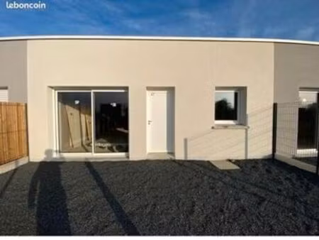 loue maison  plain pied bourgvallées