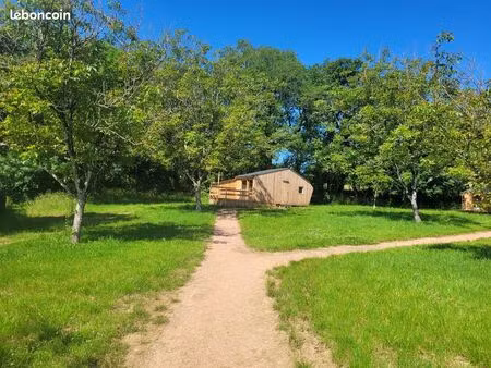 location chalet en bois au coeur d'une noyeraie