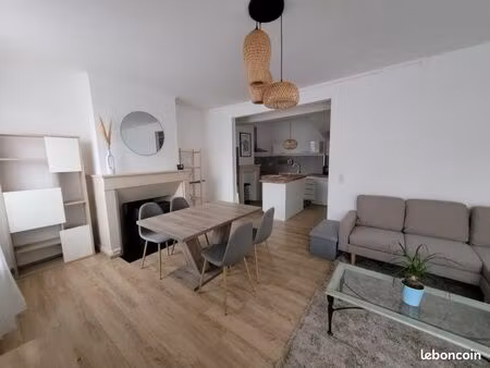 maison de ville meublée t3/4