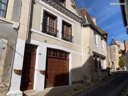 maison 4 pièces 140 m²