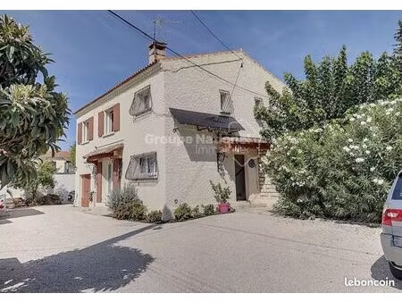 villa 5 chambres  calme garantie  lycée  collège et école primaire à 2 pas