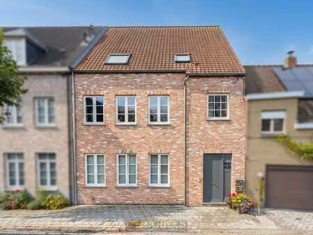 te koop  verzorgd appartementsgebouw met 2 wooneenheden e...