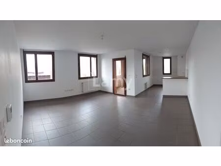 appartement 3 pièces 80 m²