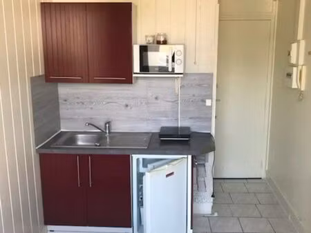 studio loué 400 tb orléans