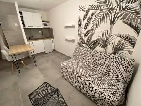 studio rénové à vendre