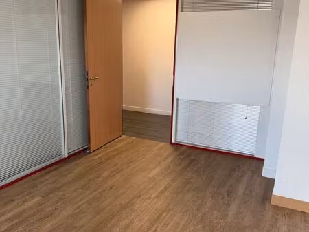 location petit bureau st ouen