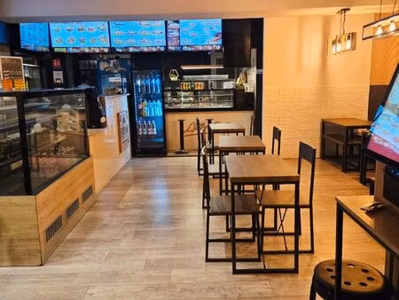 fond de commerce restauration rapide snack 180m2 terrasse zone commerciale