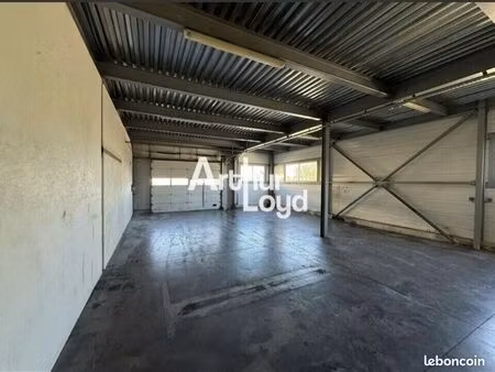 entrepôt à louer 129m2