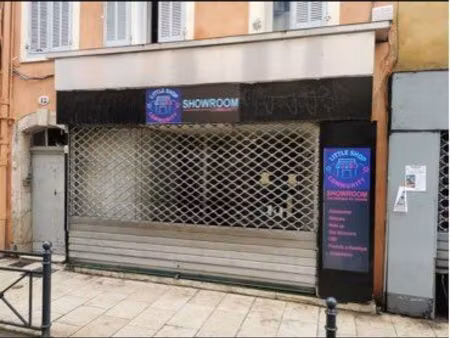 local commercial à louer