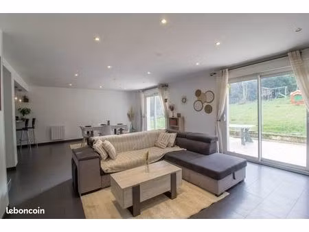 maison 6 pièces 130 m²