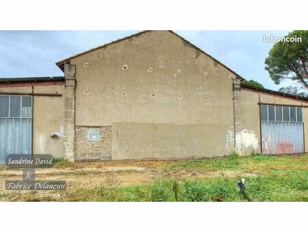 terrain 4 201 m² arles