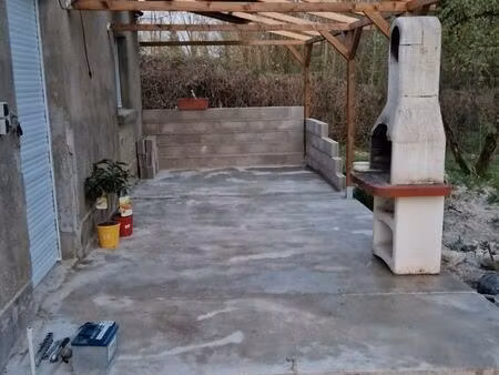 terrain de loisirs d'exception 1250m² - bord de rivière & maisonnette chauffée