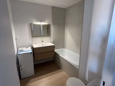 appartement t2-38m2 refait à neuf