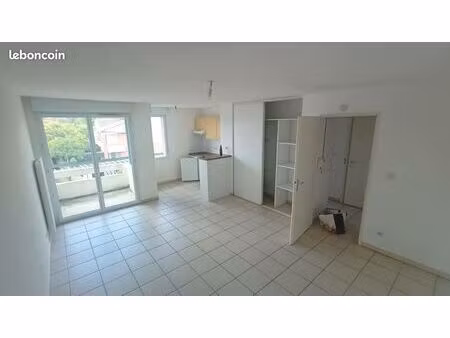 vends appartement t2 à fonsorbes au domaine du banayre à 118000