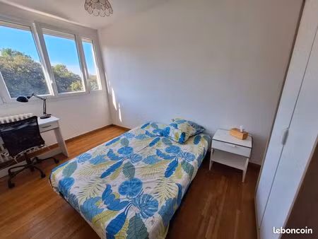 appartement 4 pièces de 66 m² enssat - gare