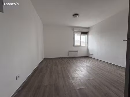 studio 1 pièce 18 m²