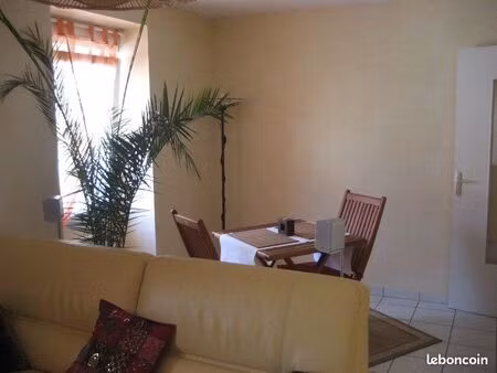 f2 proche gare centre