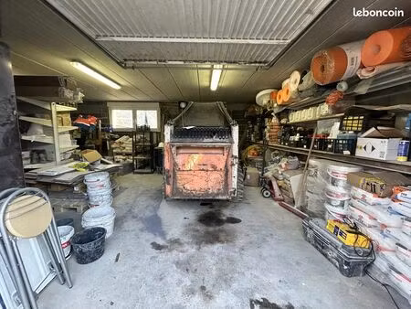 entrepôt 100 m² saint-dié-des-vosges