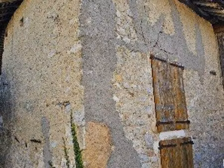 grange 1 pièce 60 m²