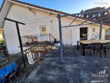 maison 5 pièces 140 m²